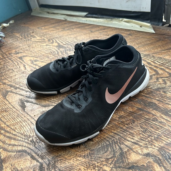 Women's Nike Training Flex tr6 Black/ Rose Gold size 10 - Picture 4 of 12